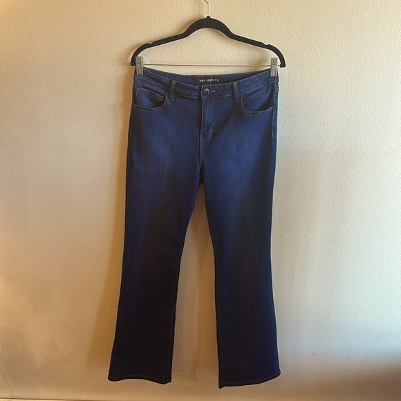 Prosperity Boot Cut Dark Wash Jeans Stretch Womens Size 32 - Picture 2 of 10
